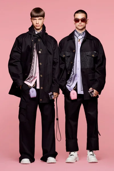 Look 17
